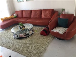 出售八成新家电、家具：（斯蒂罗兰）真皮沙发一套，（全友）电脑桌、书柜，（汇祥）跑步机，（双虎）衣柜、...